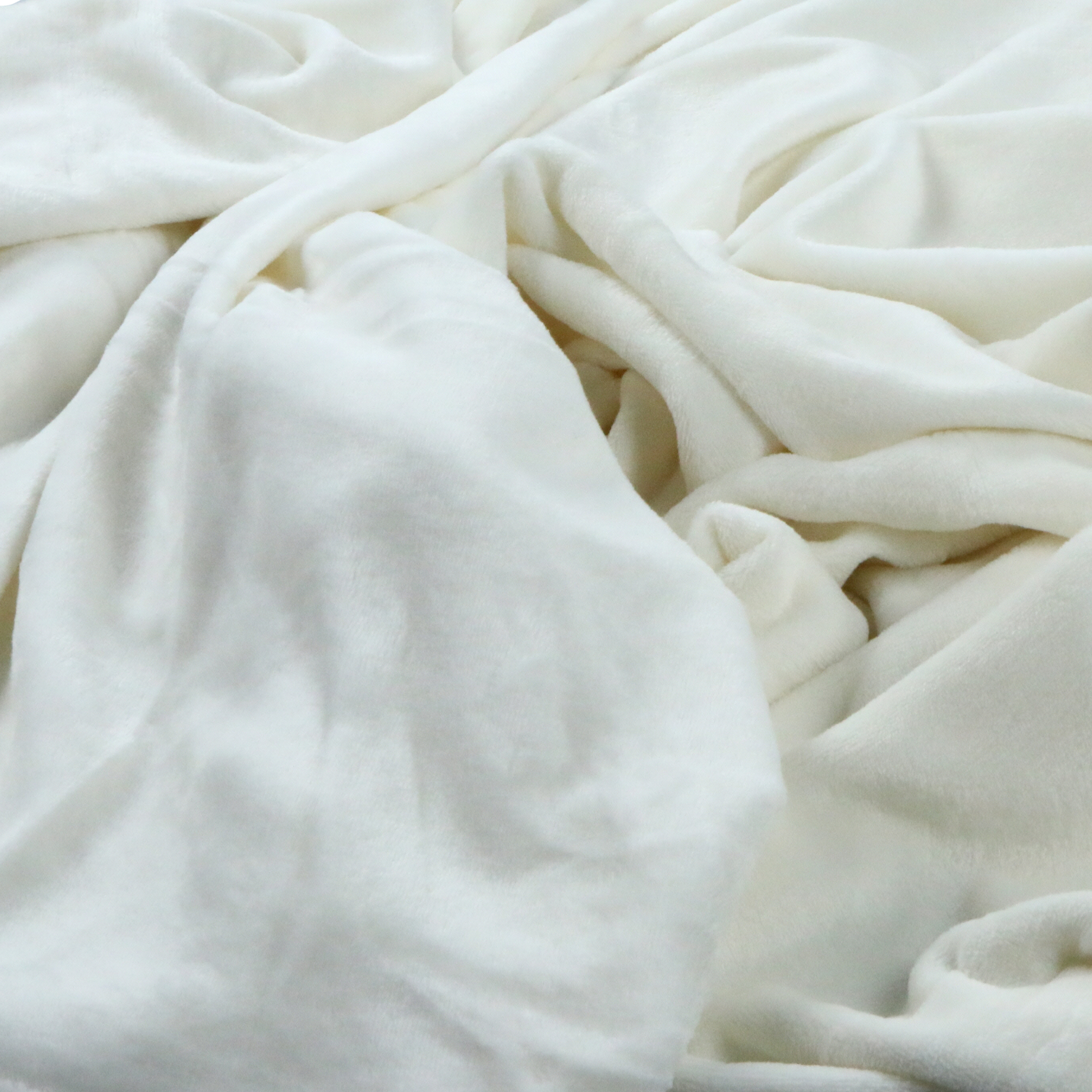 Luxe Collection Full/Queen Bed Blanket 88in x 92in