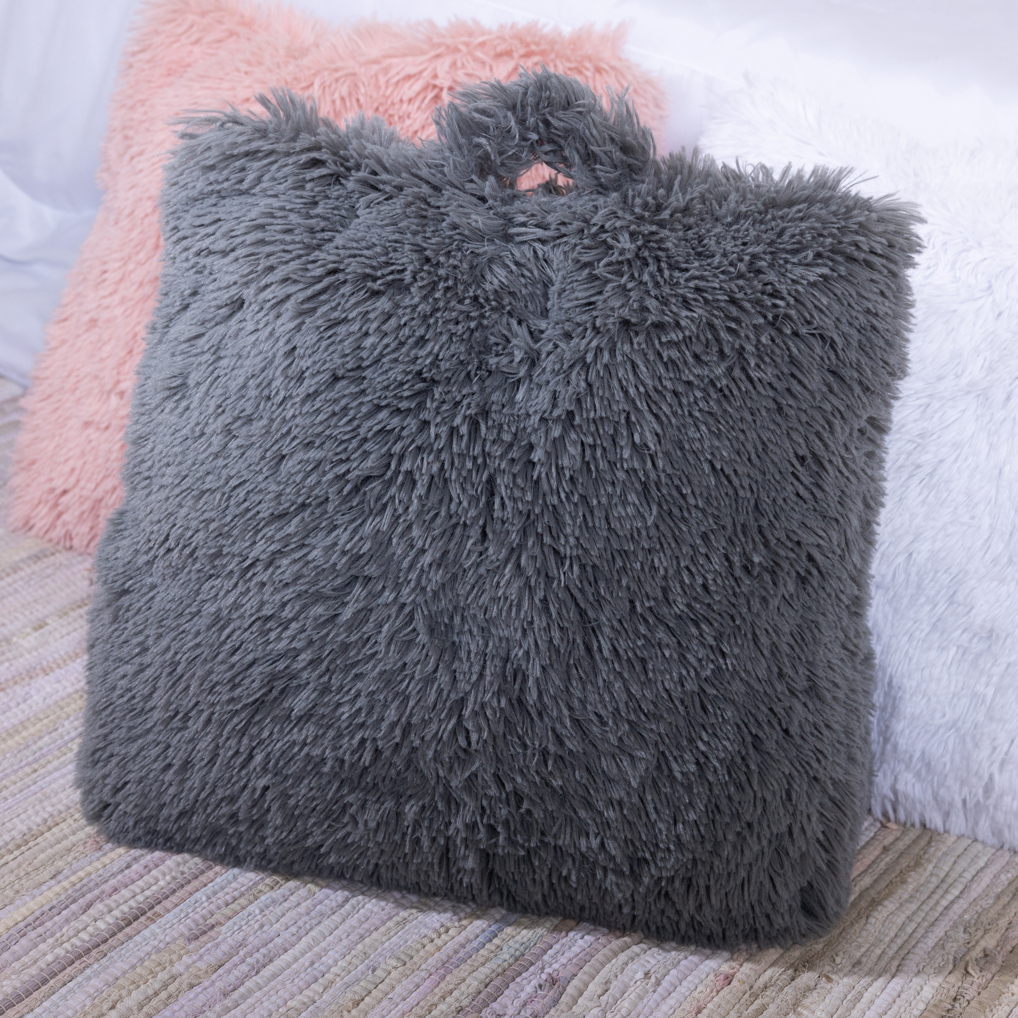 Plush Wedge Pillow With Built-in Pocket