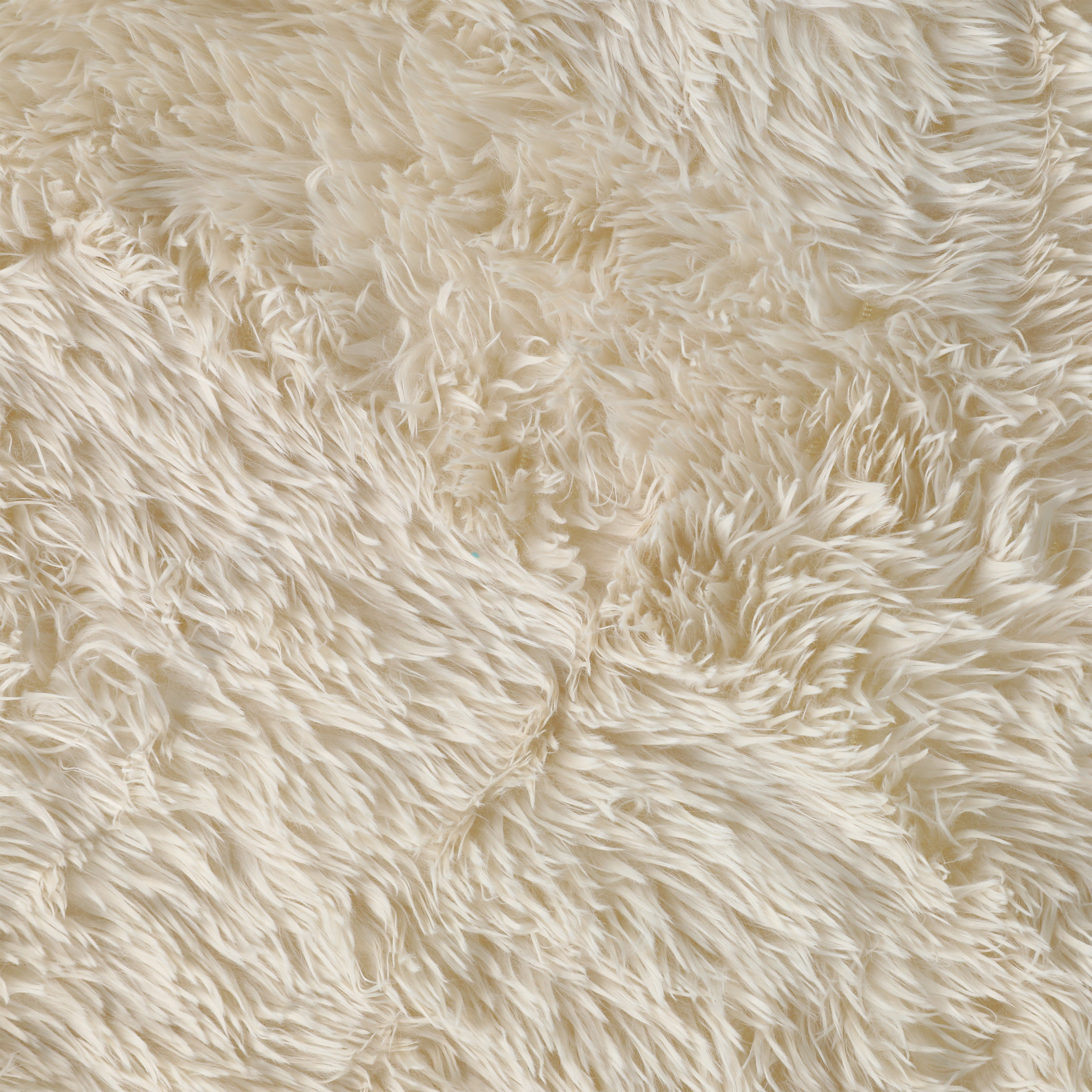 White Faux Fur Accent Rug 2ft x 3ft