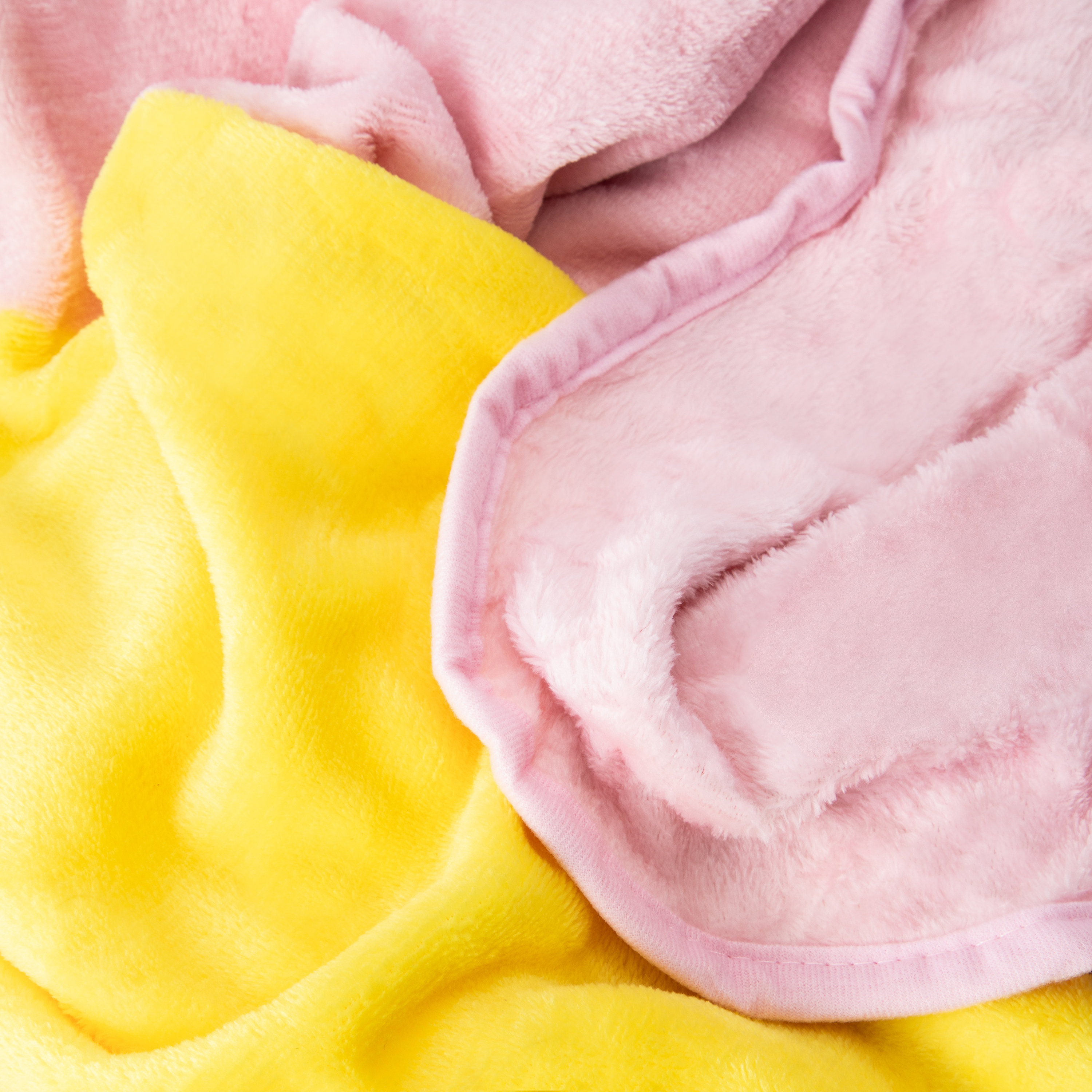 Daisy Shaped Blanket 50in x 60in