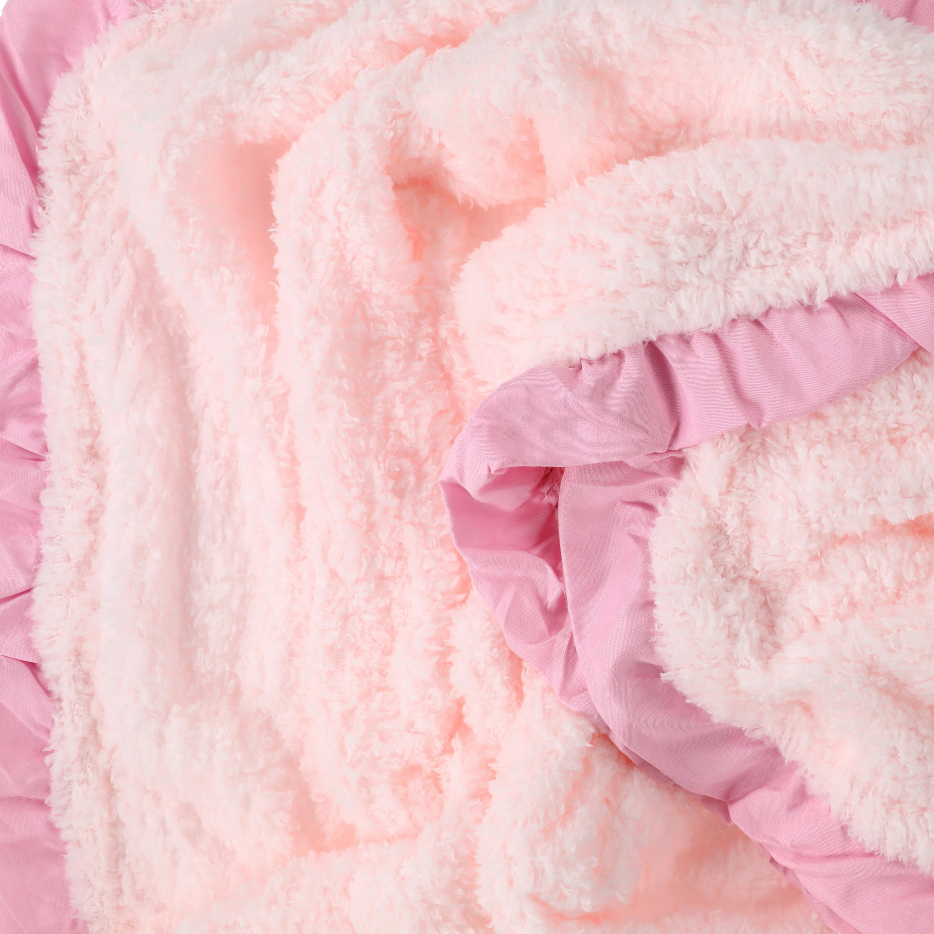 Room 2 Room™ Heart Shaped Blanket 50inx60in