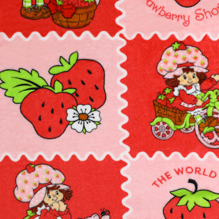 Strawberry Shortcake™ Travel Blanket 40inx50in | Five Below