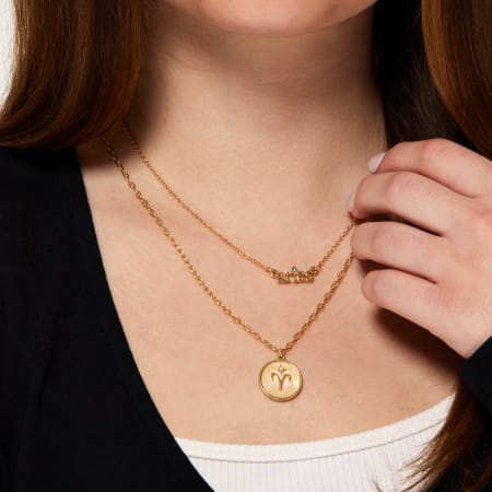Style > Jewelry > Necklaces