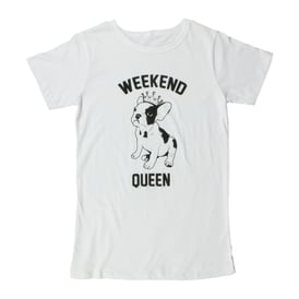 Juniors 'Weekend Queen' Graphic Tee